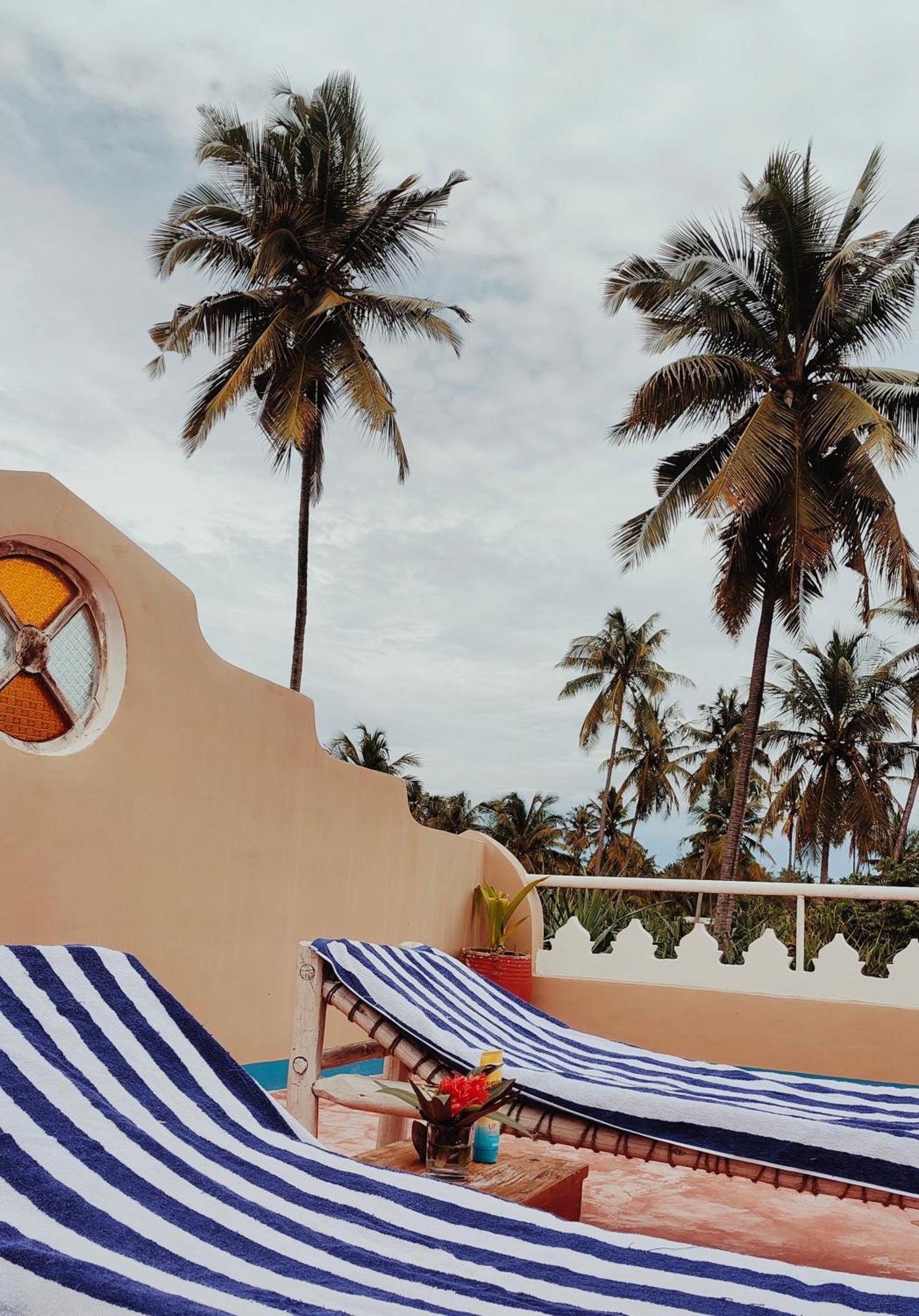 Laguna Palace 3*